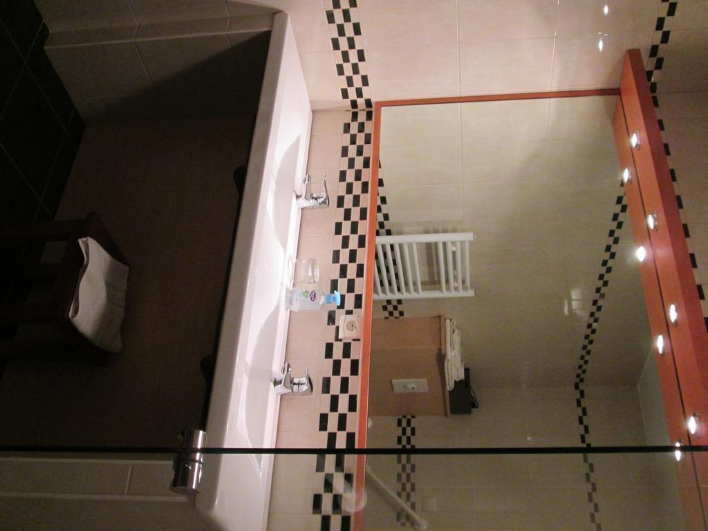 Chambre d'hotes Les Bordes Marzy Chambre photo